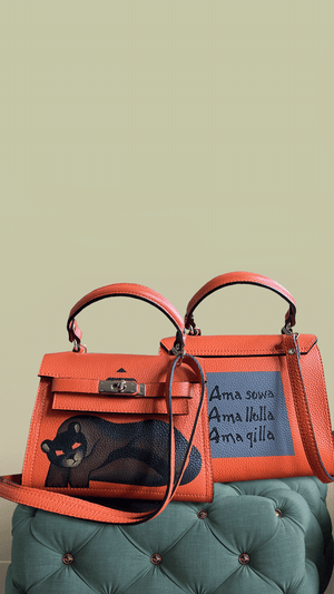  Puma bag, hand painted illustration of a Puma on real leather, hand painted on the front and the back, limited edition, Collection in the Spirit of El Dorado, by Atelier Astrid and Antoinette